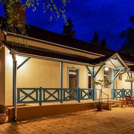 Balzsam Apartmanhaz ハルカーニャ エクステリア 写真