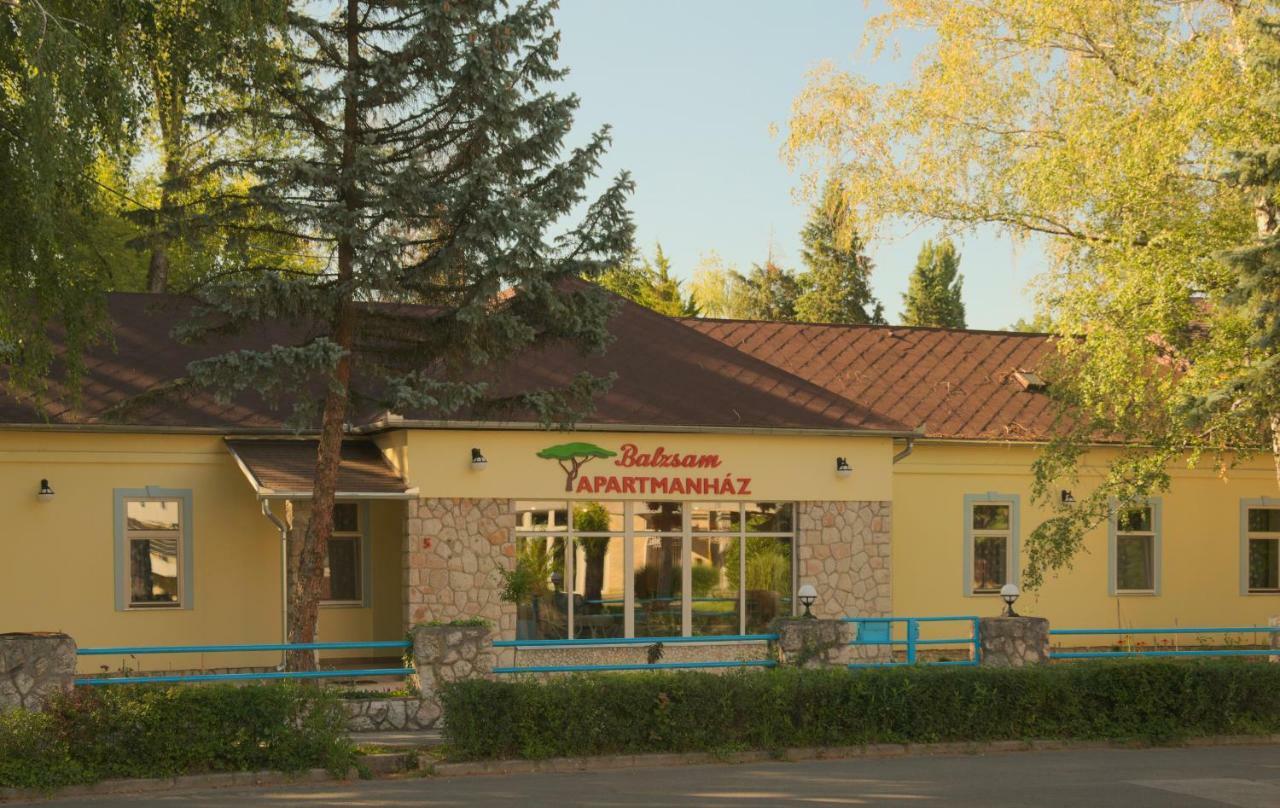 Balzsam Apartmanhaz ハルカーニャ エクステリア 写真