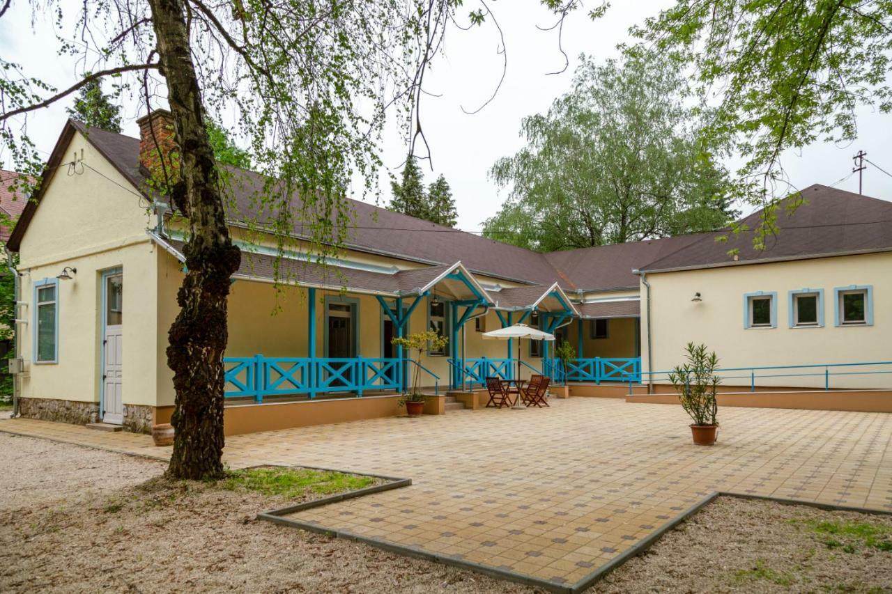 Balzsam Apartmanhaz ハルカーニャ エクステリア 写真