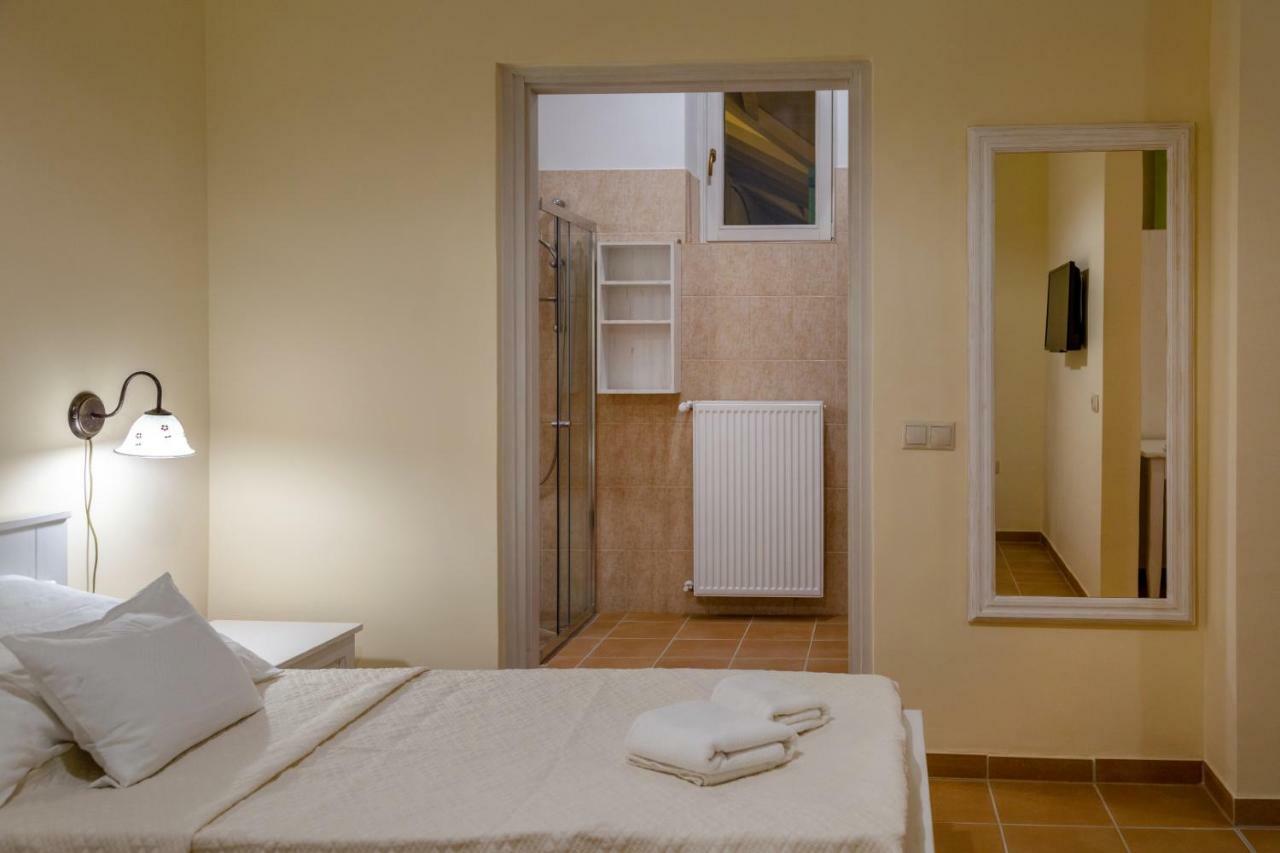 Balzsam Apartmanhaz ハルカーニャ エクステリア 写真