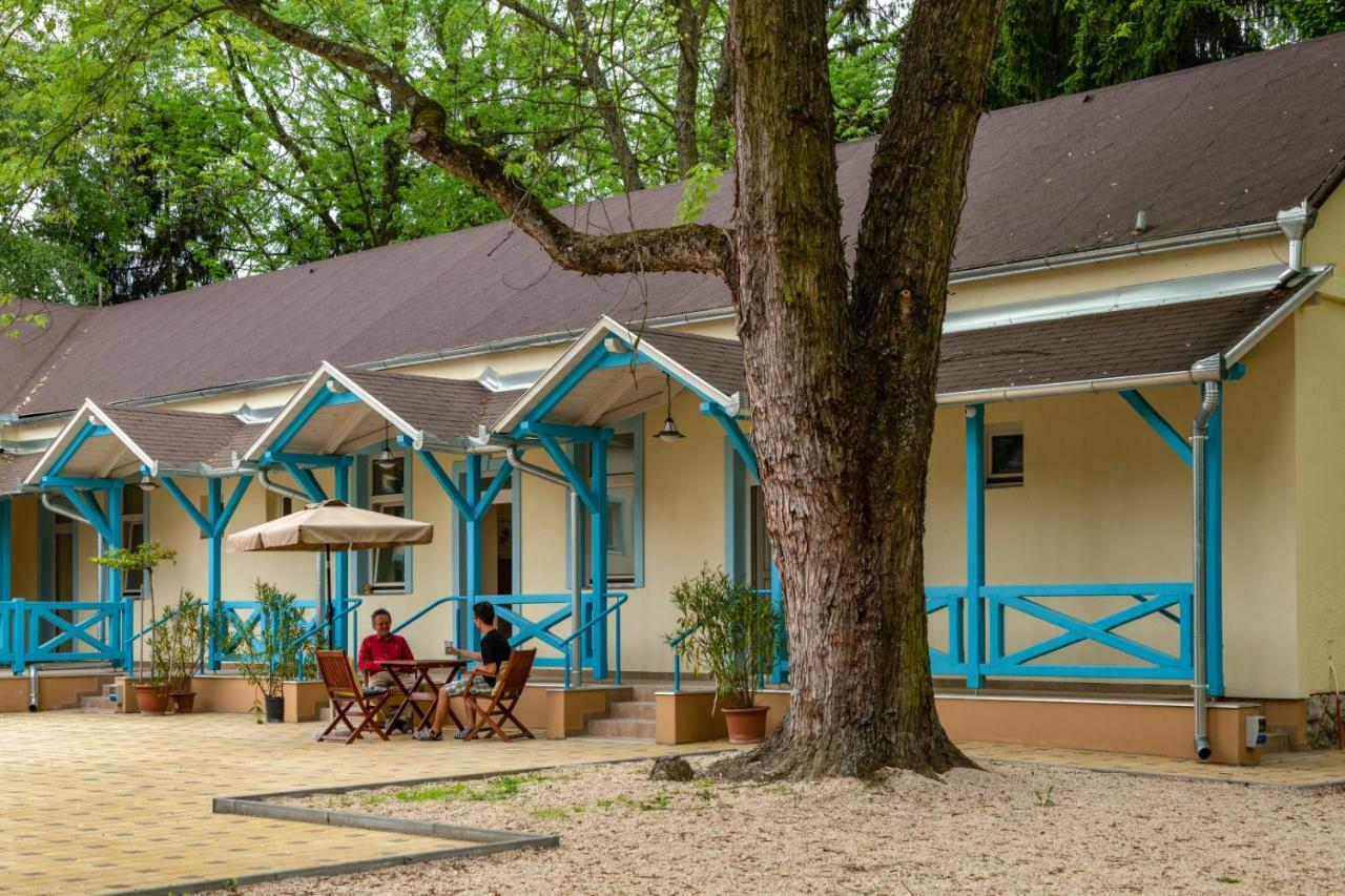 Balzsam Apartmanhaz ハルカーニャ エクステリア 写真